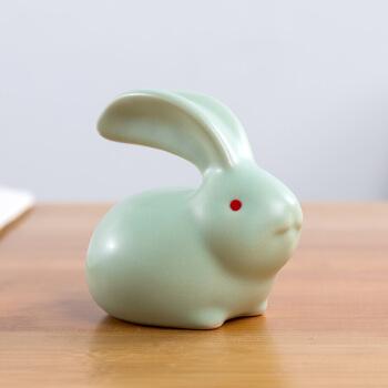 办公室玉兔摆件兔子摆件风水陶瓷生肖玉兔摆件创意可爱兔卧室装饰工艺